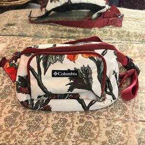 Columbia Cream and Maroon Floral Fanny Pack NWOT